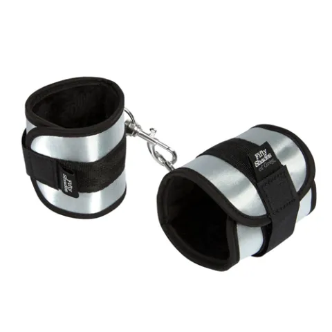 Fifty Shades of Grey – Totally His Handboeien – Zacht Velvet